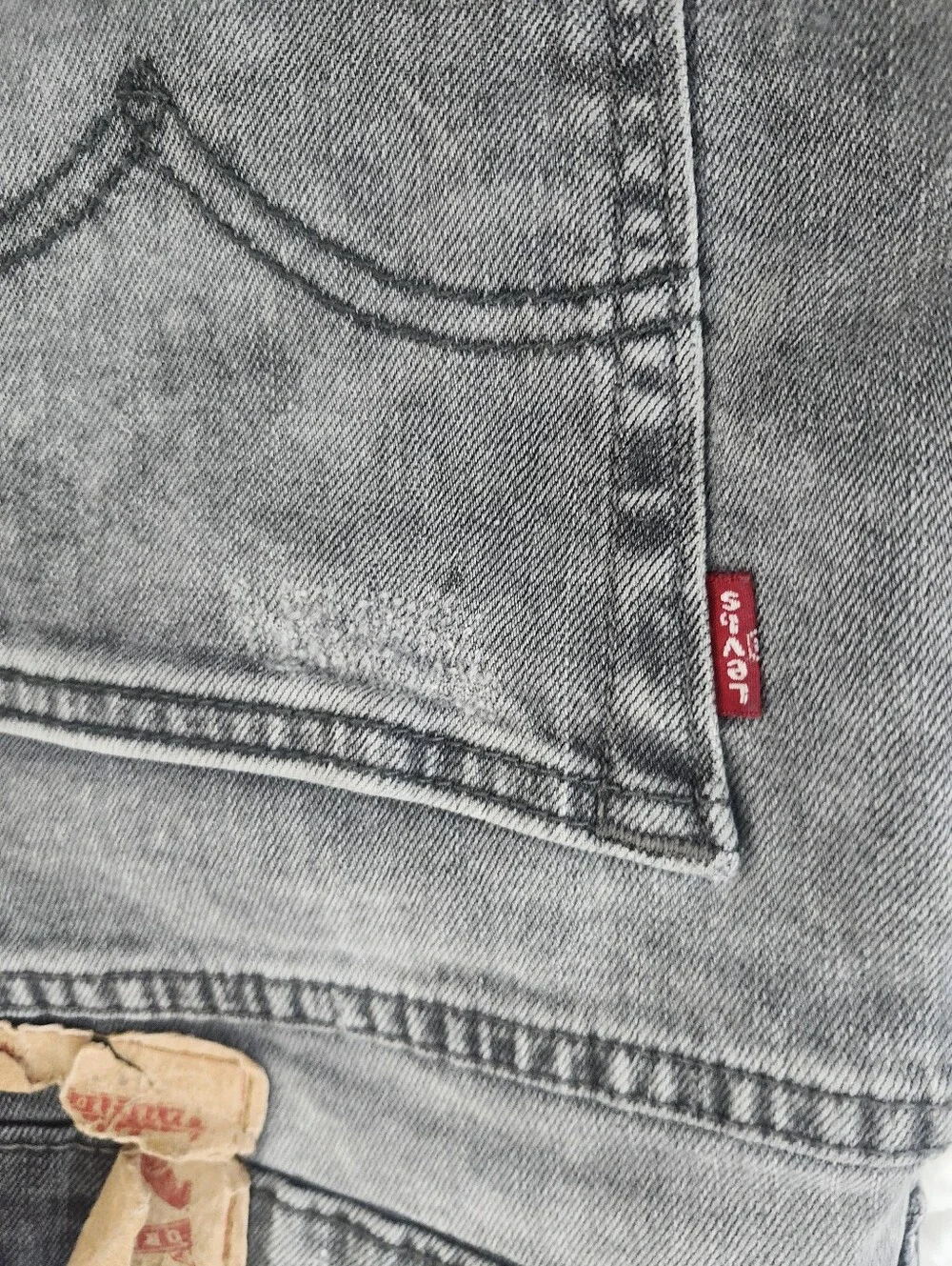 Levis levi slim